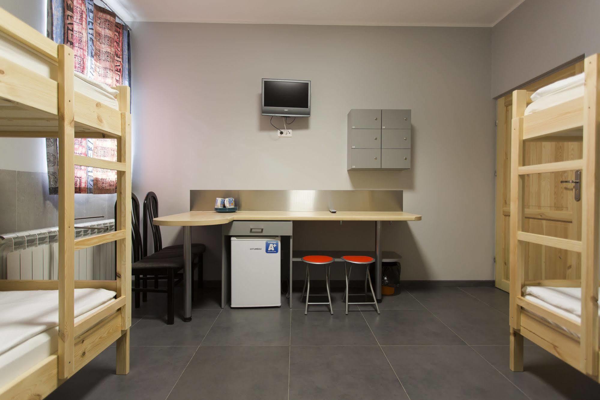 Hostel Siennicka Warsaw Ngoại thất bức ảnh
